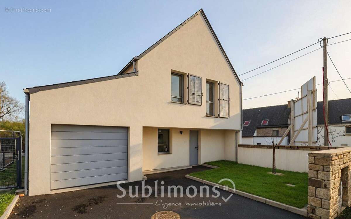 Maison à LARMOR-BADEN