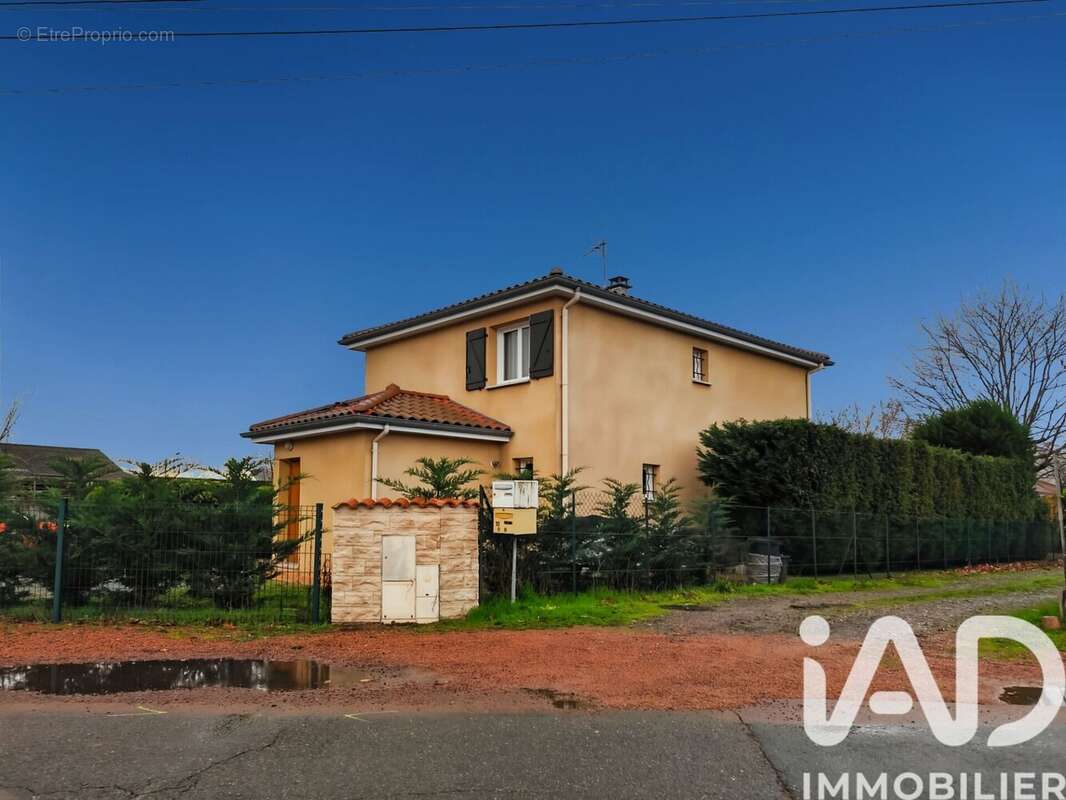 Photo 2 - Maison à FEURS