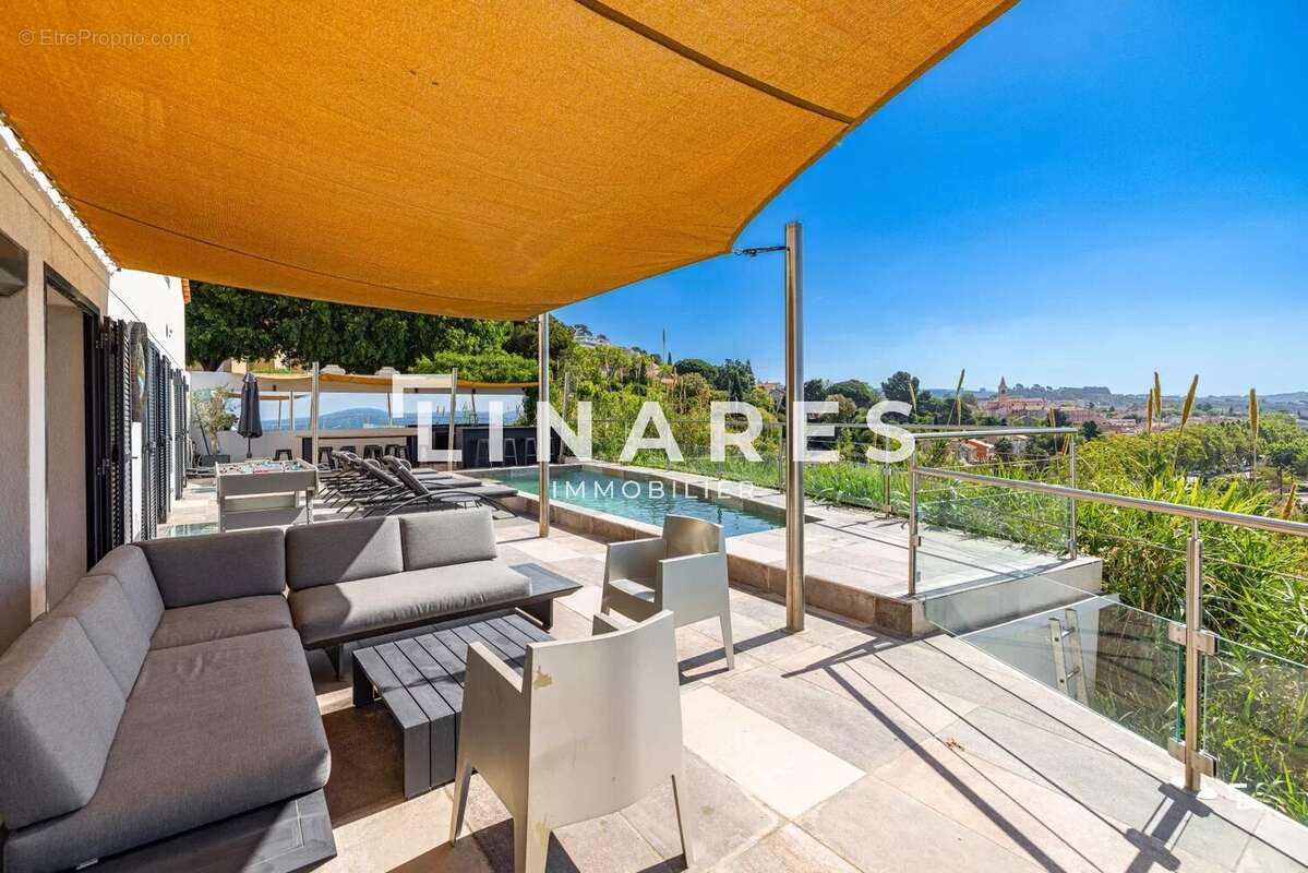 Appartement à MARSEILLE-16E