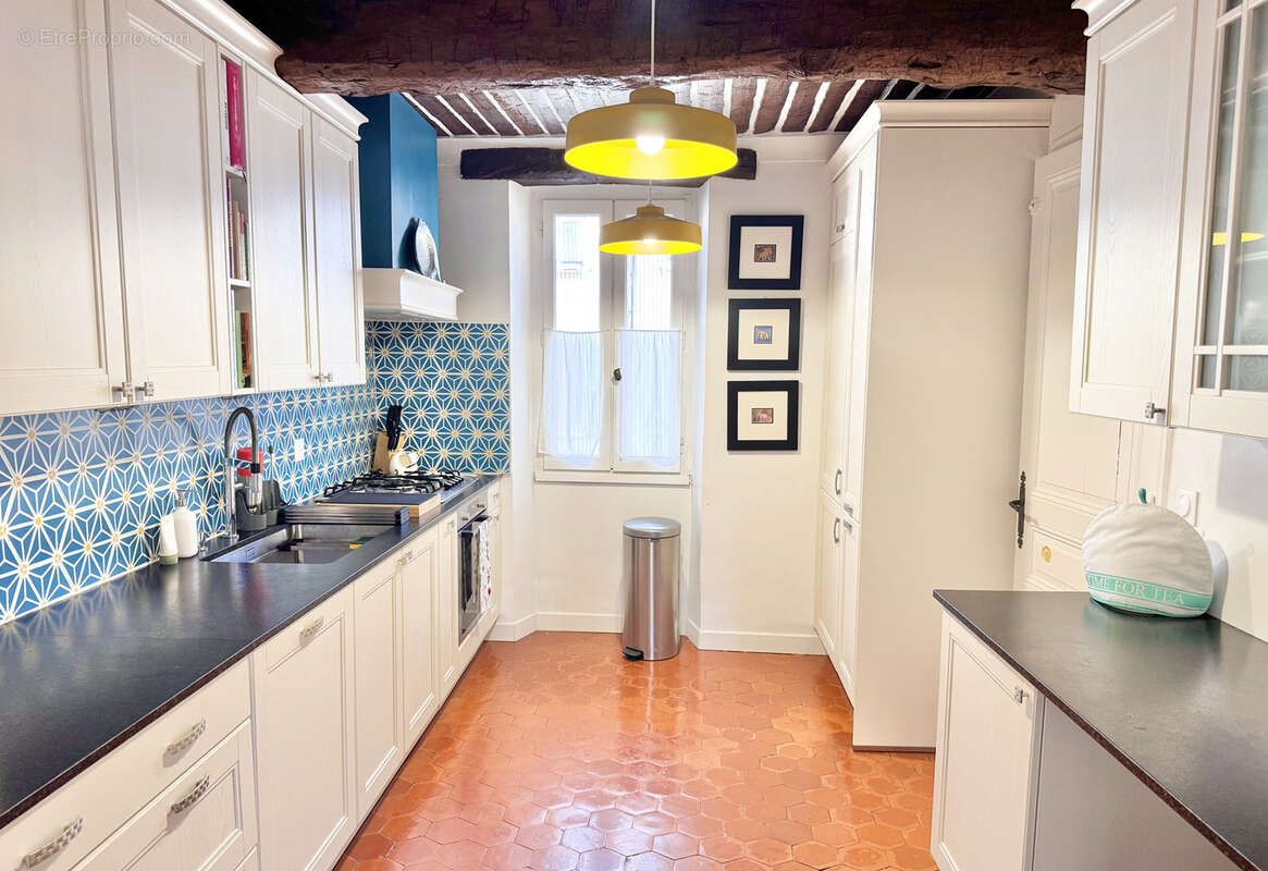 Maison à SAINT-CEZAIRE-SUR-SIAGNE