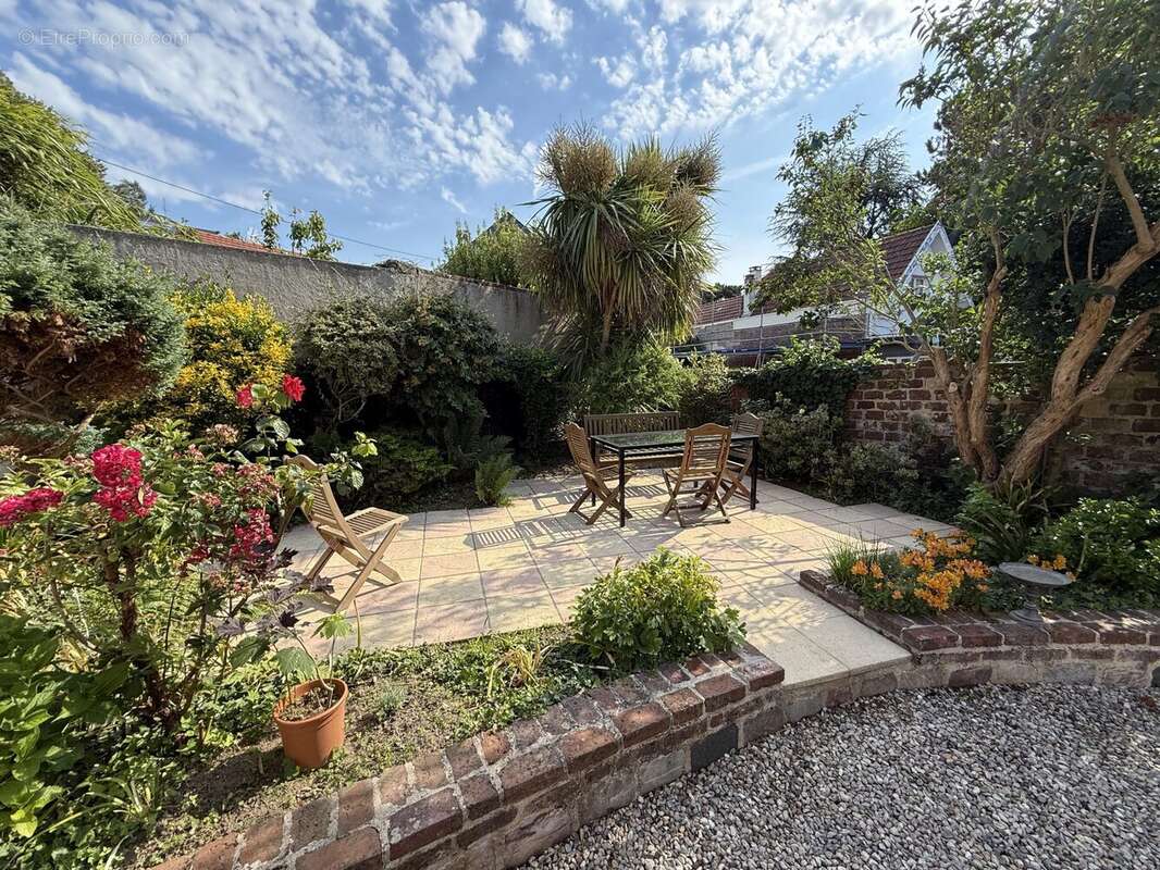 Maison 140 m² à Sainte-Adresse  - photo 2
