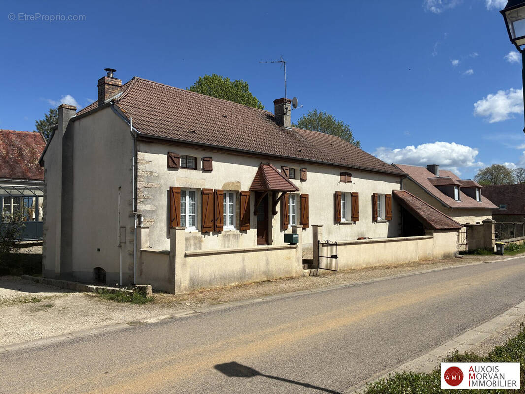 Maison à LANTILLY