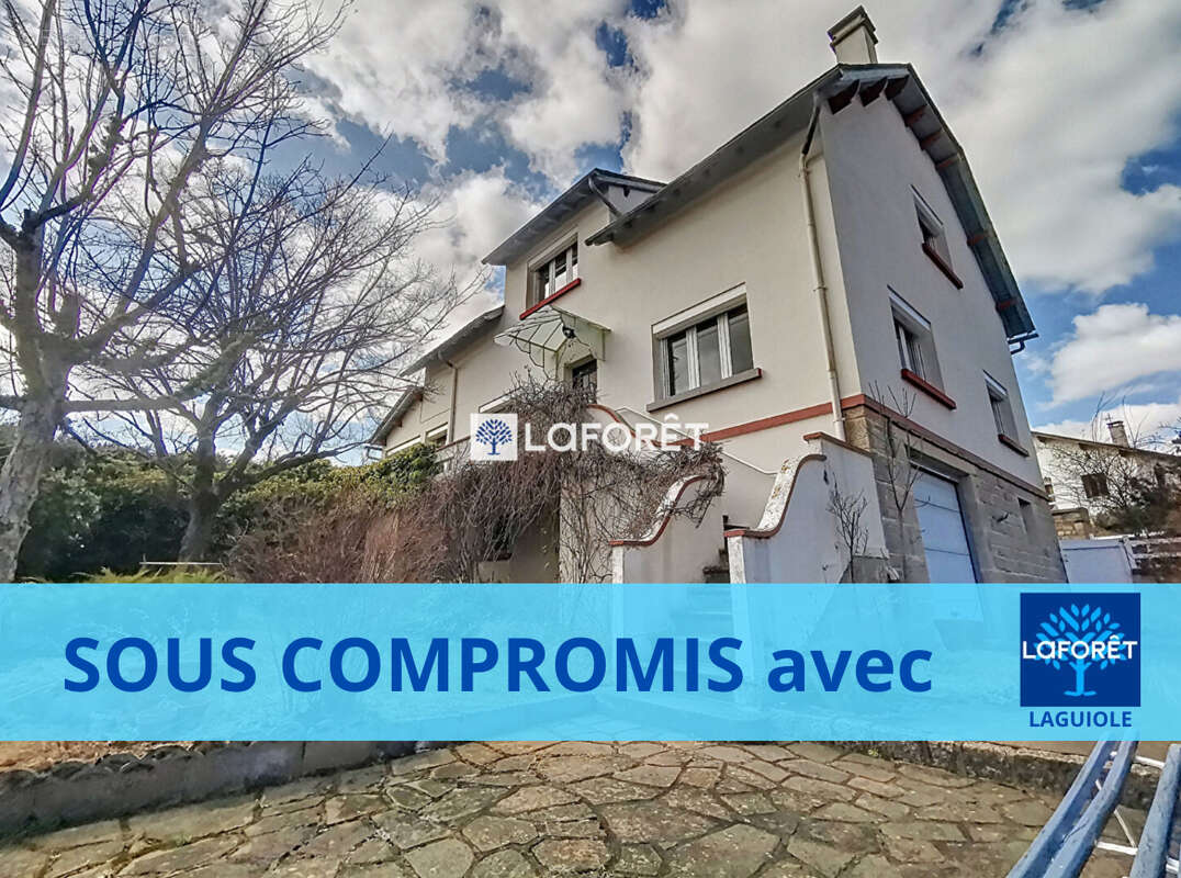 Maison à LE MALZIEU-VILLE