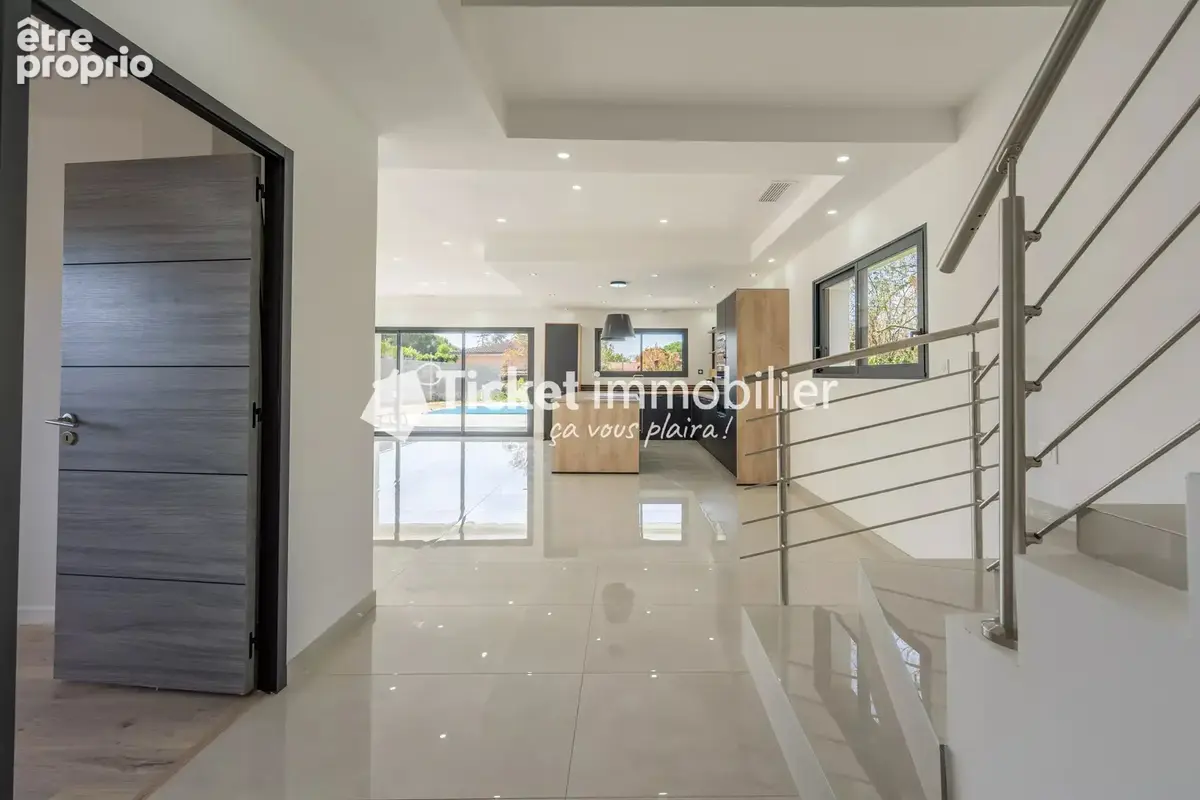 Maison contemporaine d'exception avec piscine - photo 11