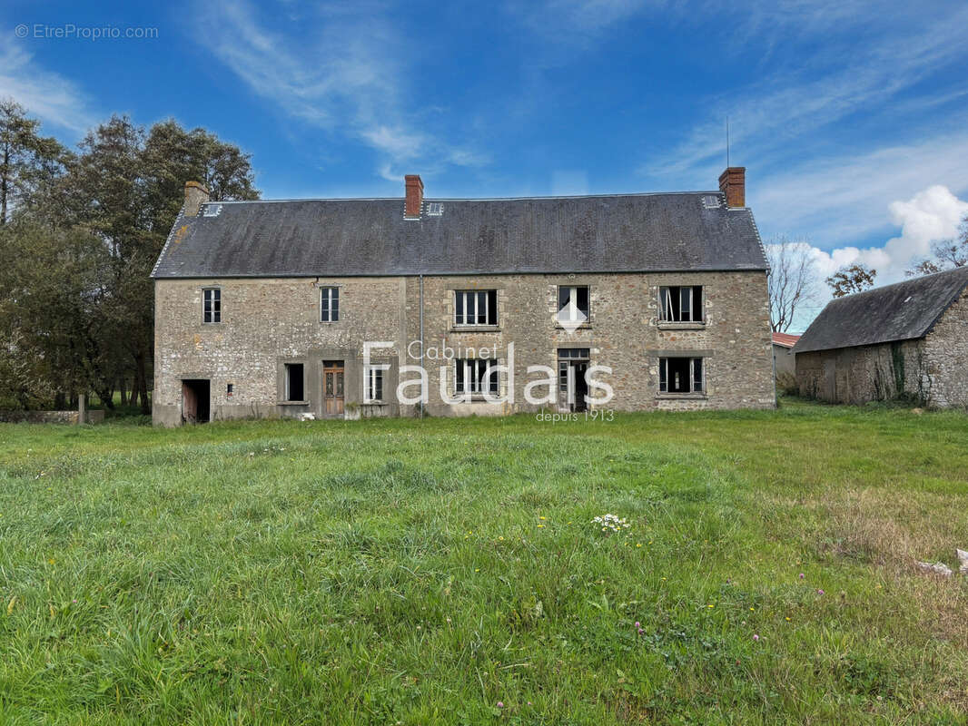 Maison à VESLY