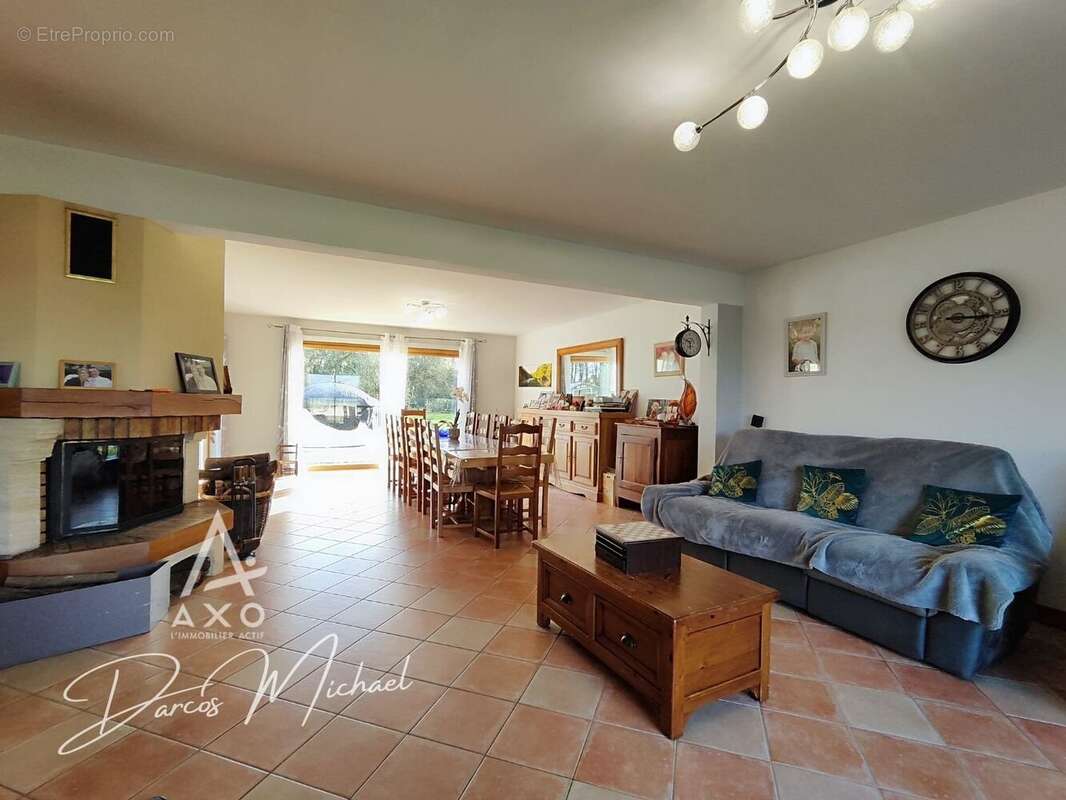 Maison à SAINT-PHILBERT-DU-PEUPLE