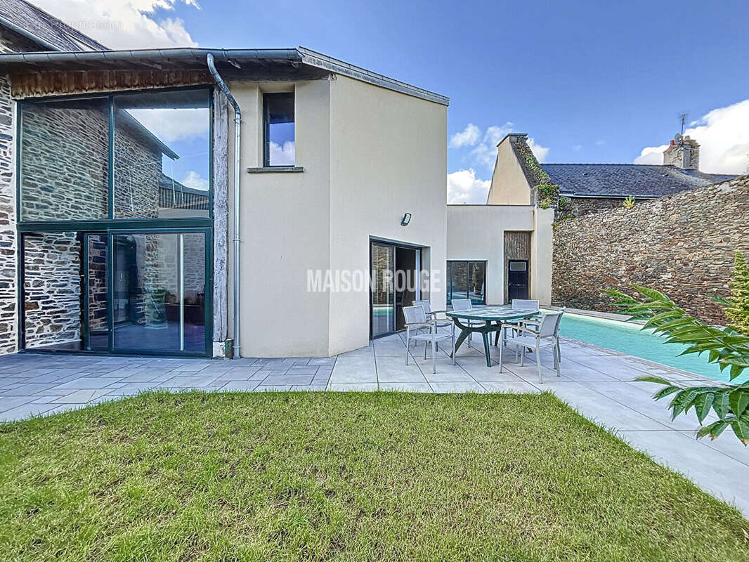 Maison à DOL-DE-BRETAGNE