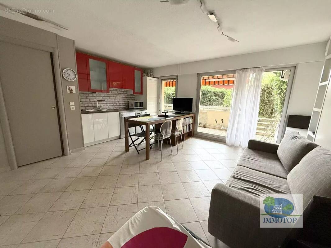 Appartement à ROQUEBRUNE-CAP-MARTIN
