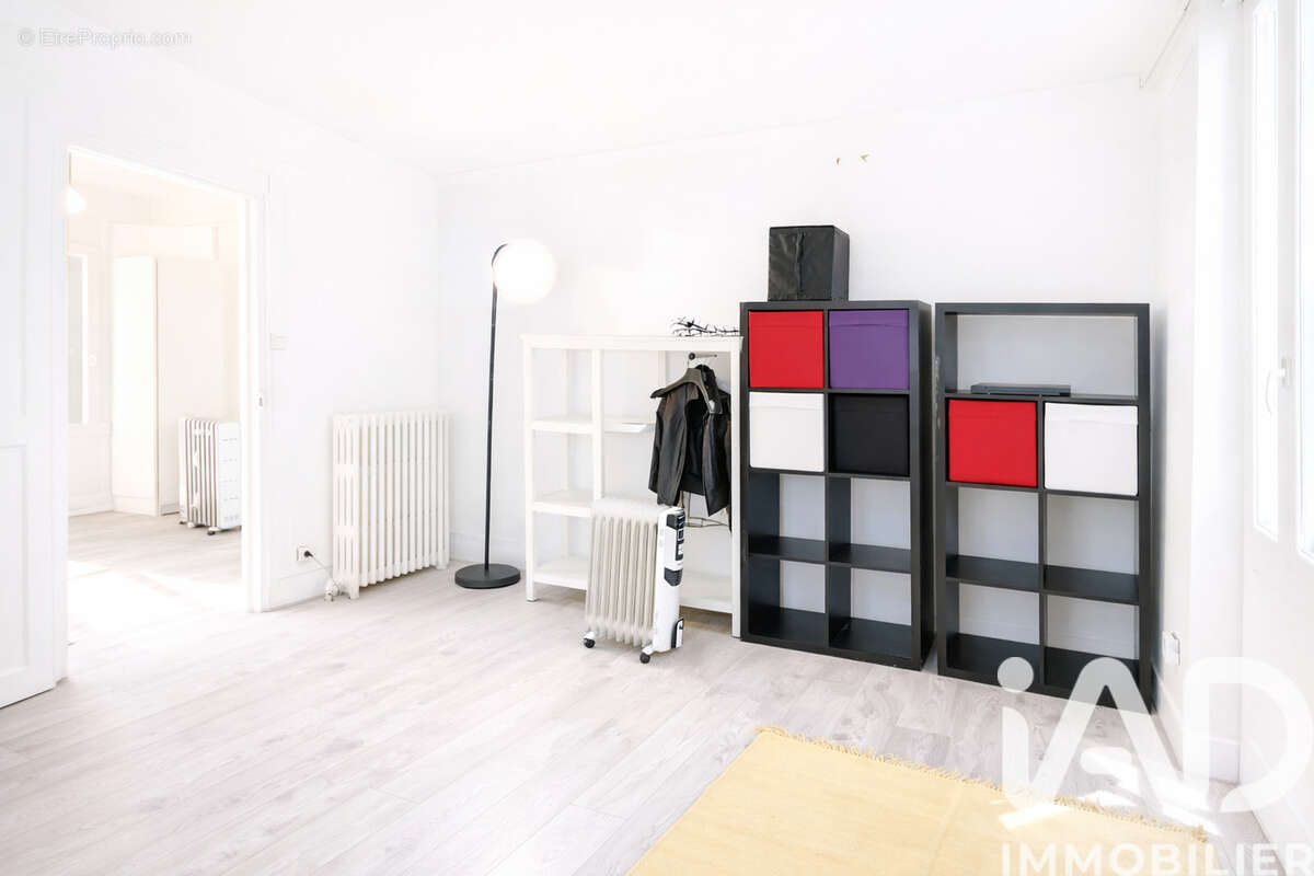 Maison 300 m² à Argenteuil  - photo 8