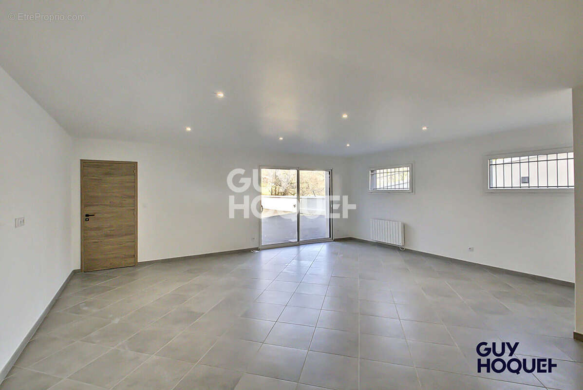 Maison à SAINT-AGNIN-SUR-BION