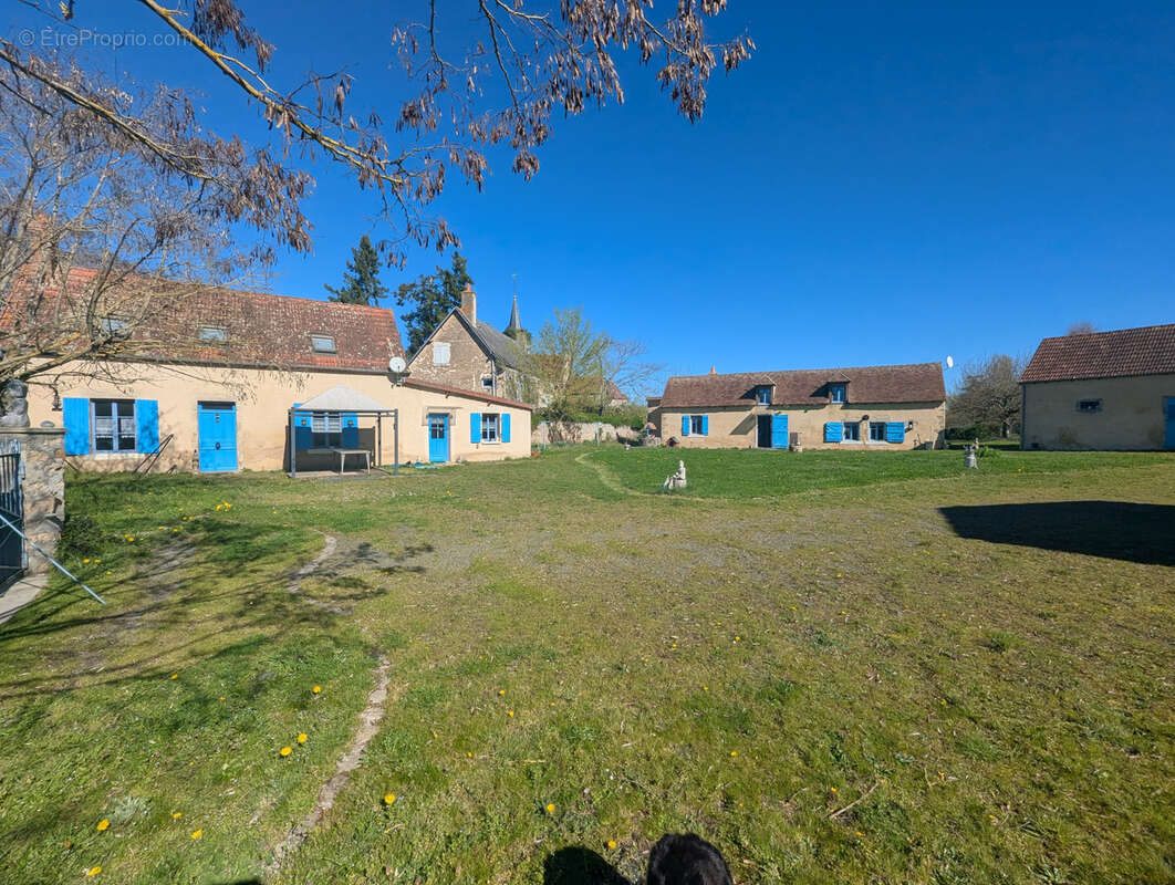 Maison à CHAMPILLET