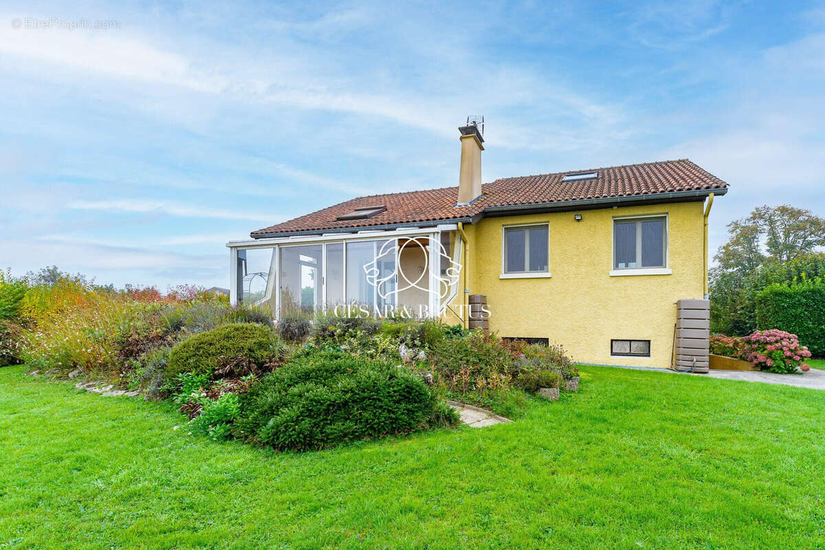 Maison à BRESSOLLES