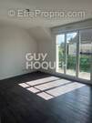 Appartement à COUBERT