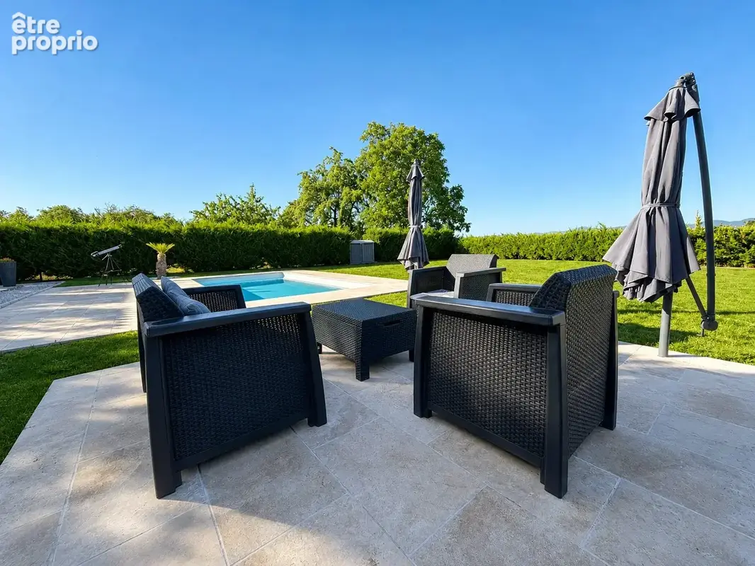 Maison 130 m² à Sardon  - photo 2