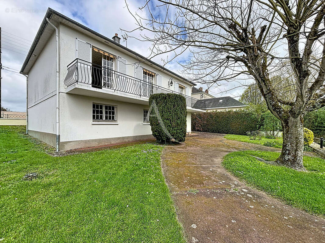 Maison à CHATEAU-GONTIER
