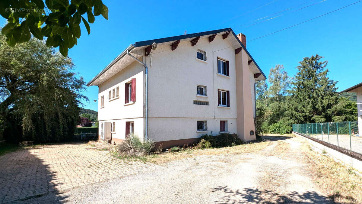 Maison Val Suran 280 m² - photo 2