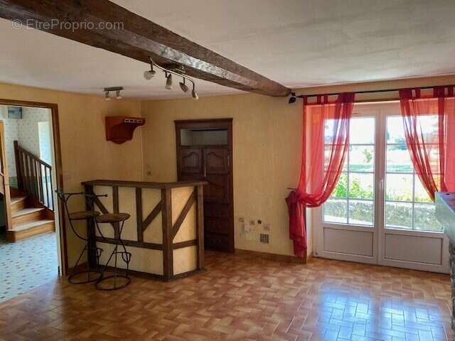 Maison 104 m² à Pizieux  - photo 6
