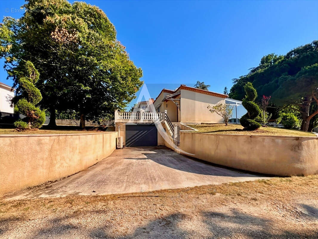 Maison à FUMEL