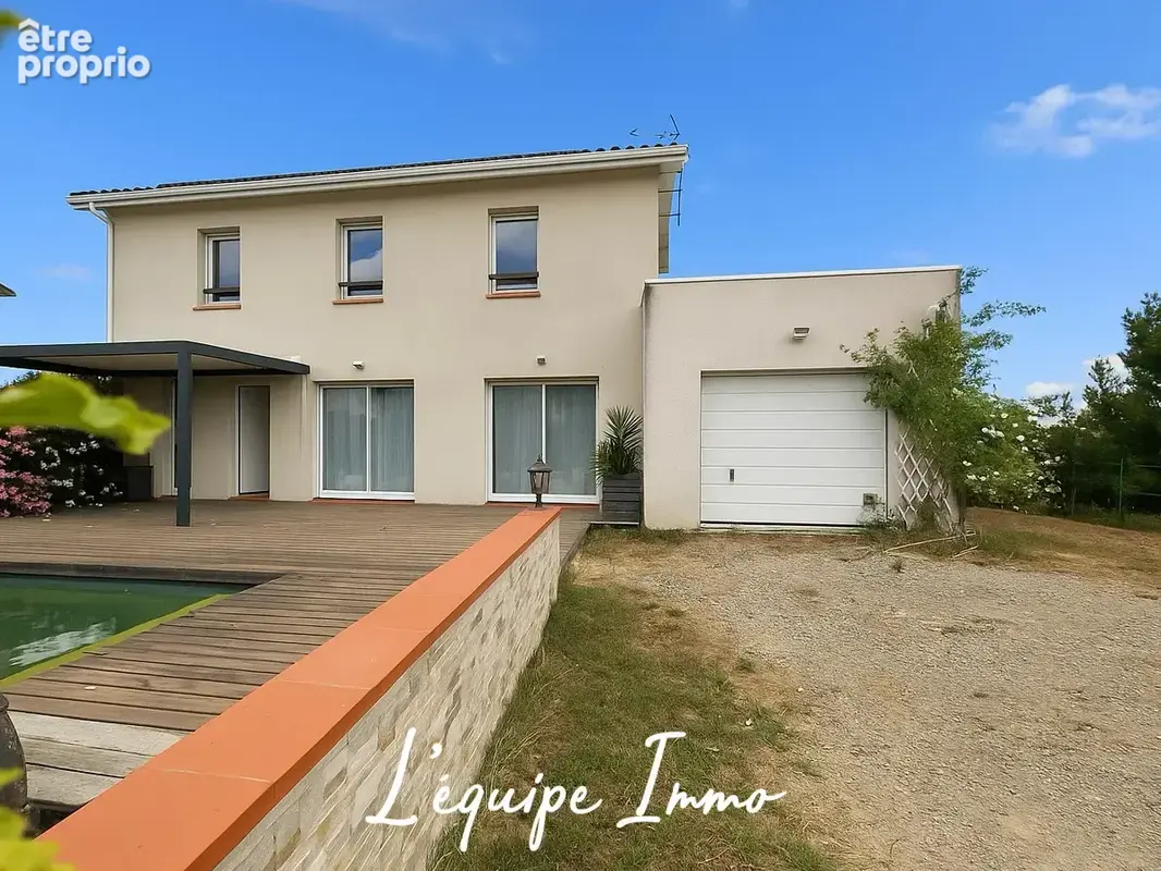 Photo Maison à L'isle-Jourdain au prix de 286 700€