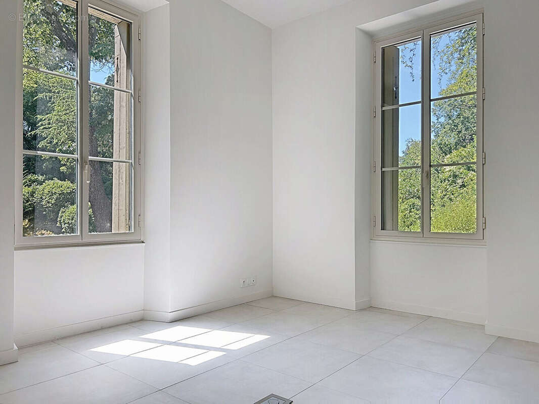 Maison à VILLENEUVE-LES-AVIGNON