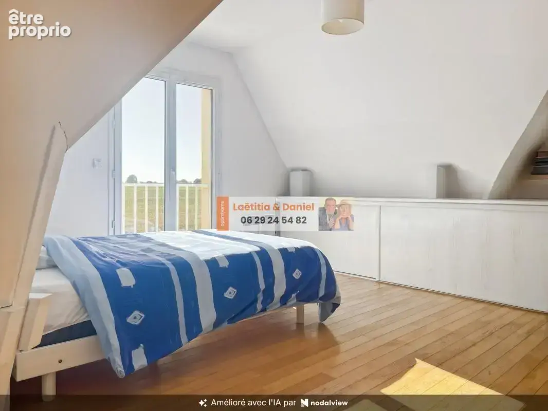 À 3 minutes de Verneuil-sur-Avre, cette maison de 140 m² vous séduira par ses beaux volumes, son terrain clos et arboré de 2 500 - photo 15