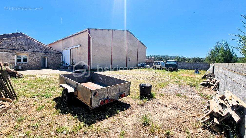 Parking à PORT-LA-NOUVELLE
