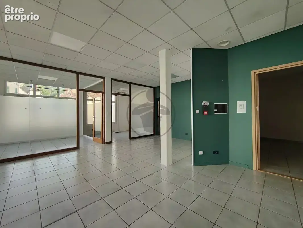 Vente Bureau-local Baume-les-dames(25110) 99 000ï¿œ - photo 2