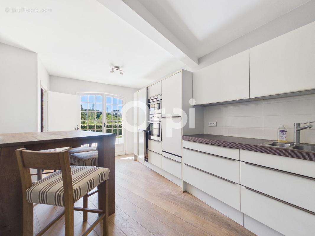 Maison à MANDELIEU-LA-NAPOULE