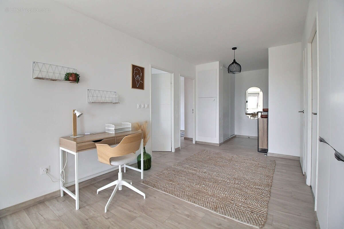 Appartement T3 en Dernier Étage avec Balcon Plein Sud & Vue Panoramique - photo 12