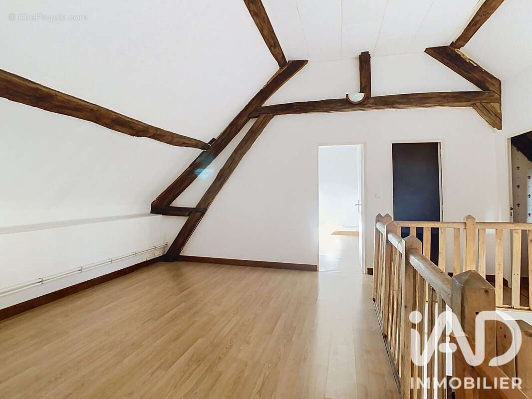 Maison 253 m² à Broyes  - photo 7