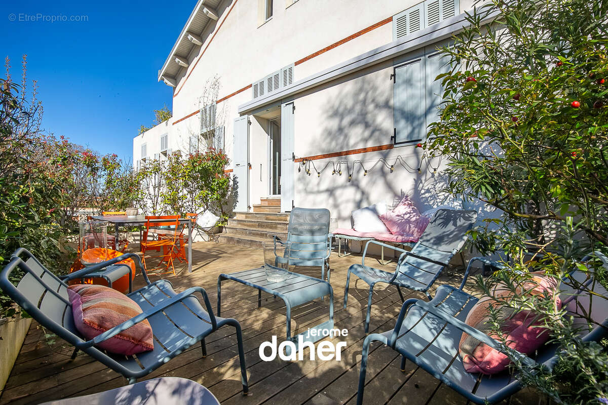 Appartement à MARSEILLE-8E