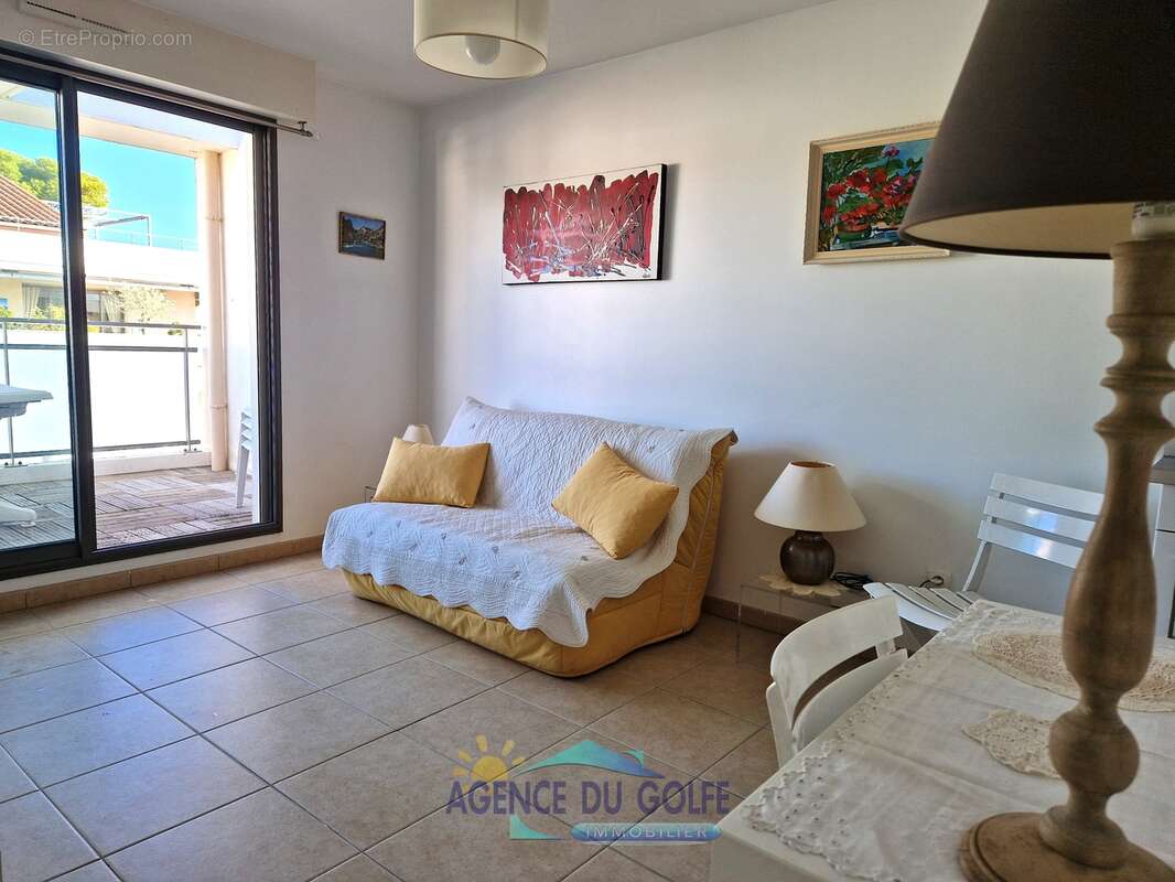 Coquet T 2 avec terrasse et garage à quelques mètres des plages - photo 3