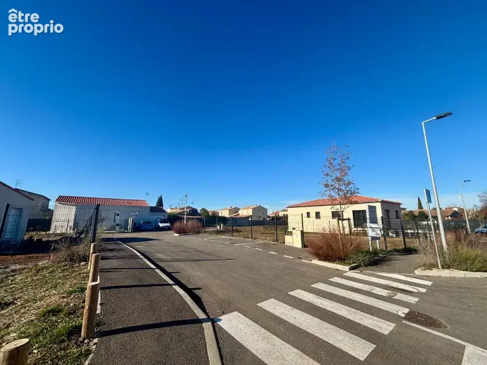 Terrain à LUNEL