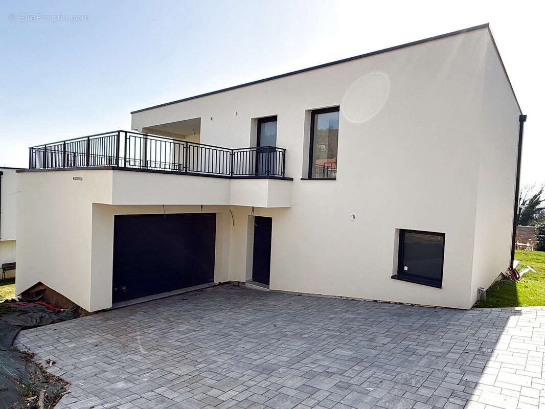Maison d’exception de 160 m2 avec piscine et vue panoramique sur Metz   Scy-Chazelles - photo 2