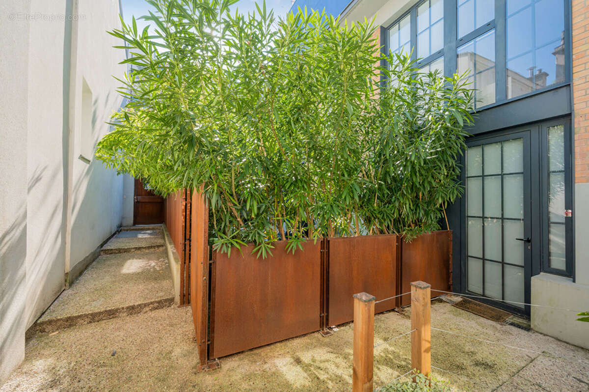 Appartement à PARIS-20E