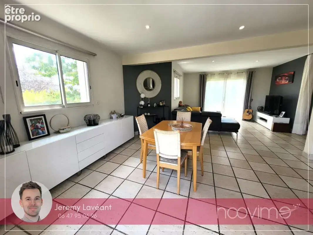 Photo Maison à La Chapelle-Sur-Erdre au prix de 399 000€