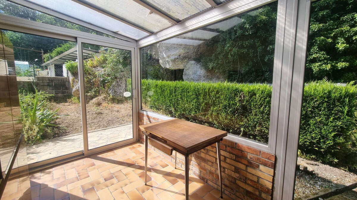 Maison à vendre Val-de-la-Haye  99,04 m²  3 chambres  Garage, Cave & Jardin - photo 3