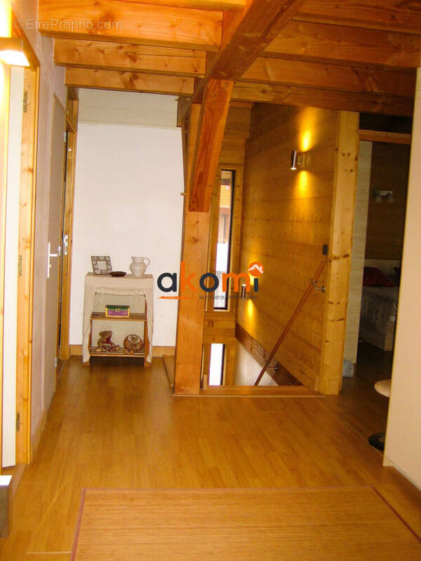 Pièce palière 2e étage - Maison à SAINT-JEAN-DE-SIXT