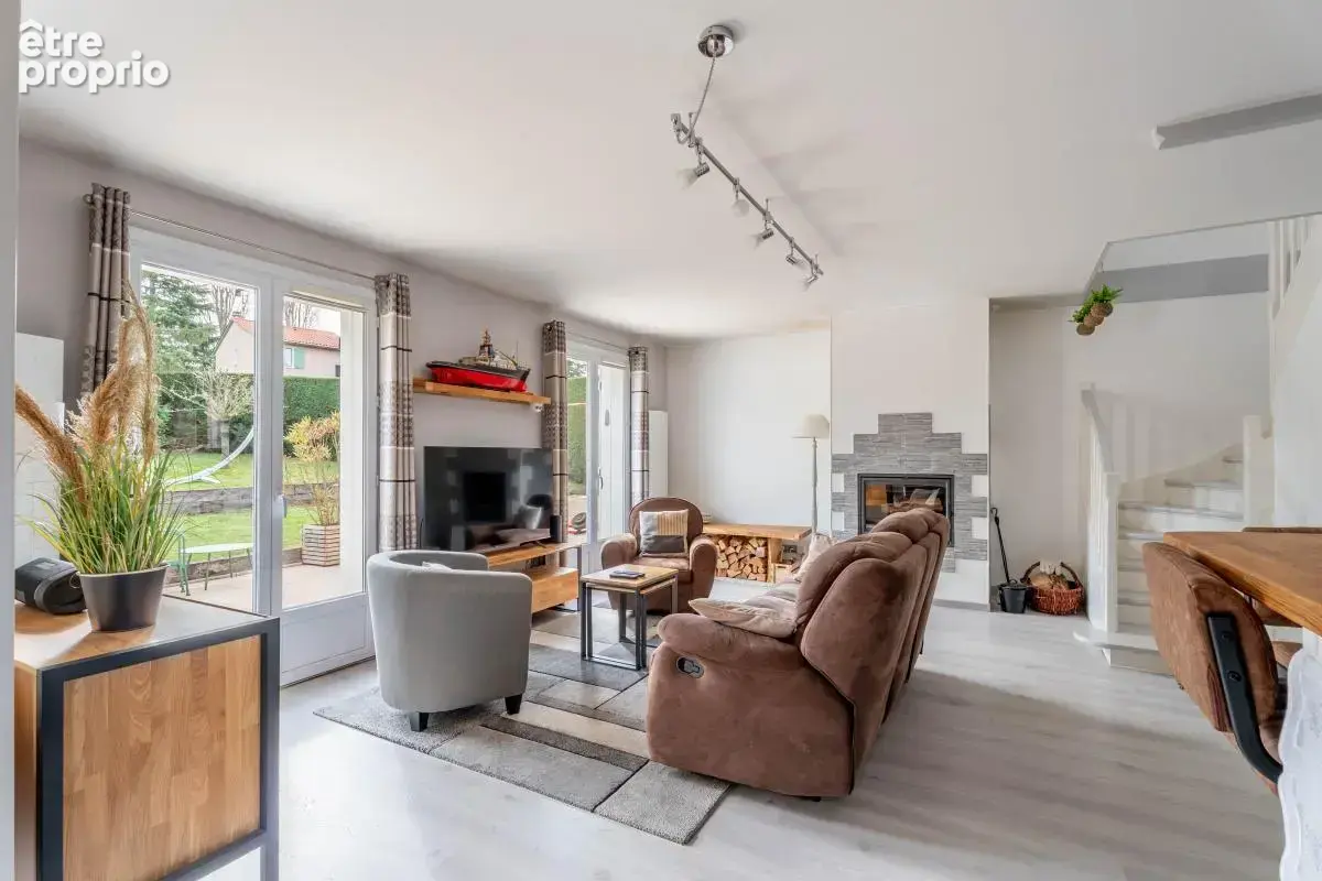 LENTILLY – Maison individuelle au calme dans commune prisée - photo 4