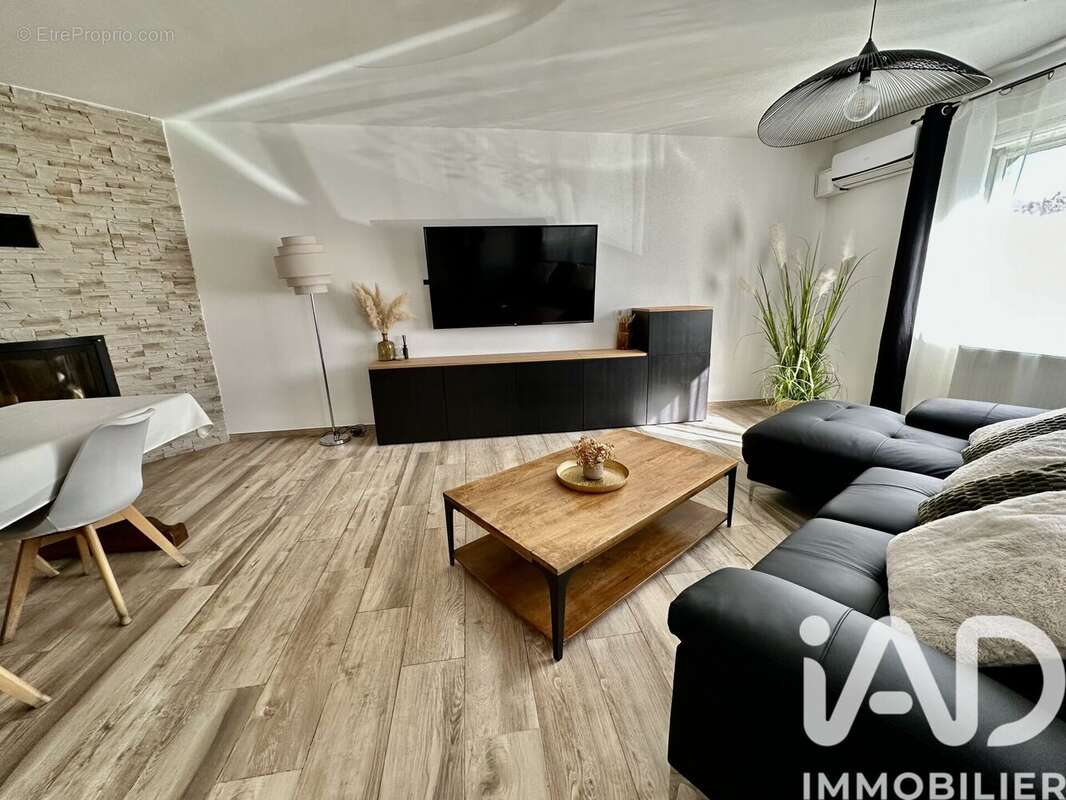 Photo 7 - Maison à CHATEAU-ARNOUX-SAINT-AUBAN