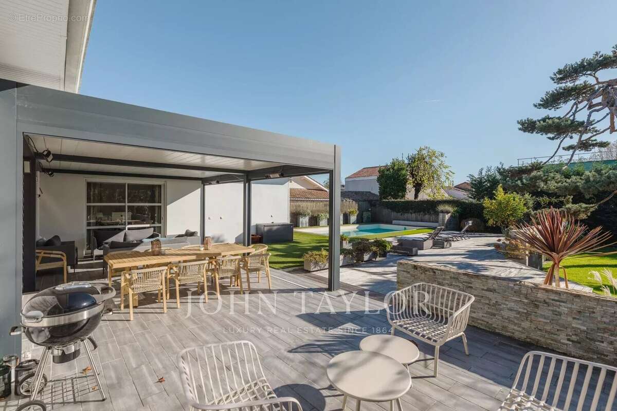 Maison à LE BOUSCAT