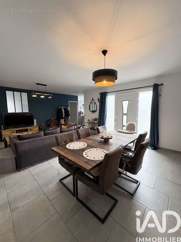 Photo 2 - Maison à LECELLES