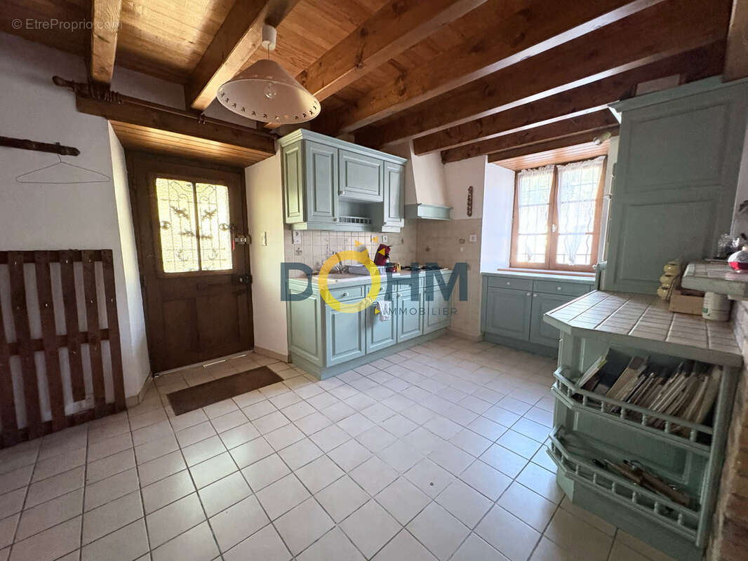 Ensemble immobilier à rénover avec partie habitable et terrain non attenant - photo 5