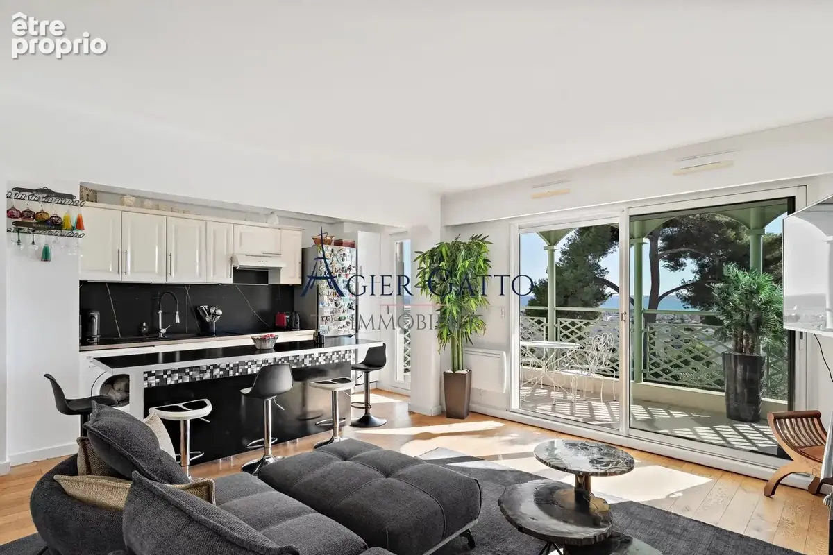 Exclusivité – Saint-Laurent-du-Var. Appartement, vue mer panoramique et piscine à débordement - photo 5