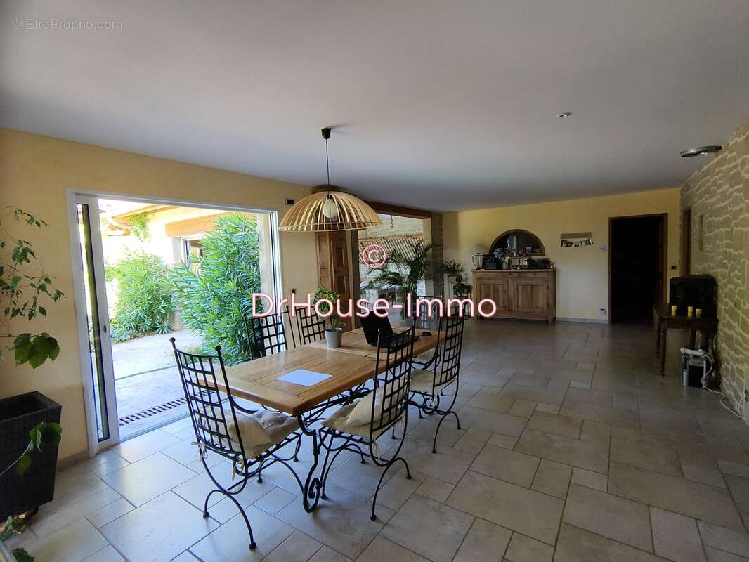 Maison à SAINT-VERAND