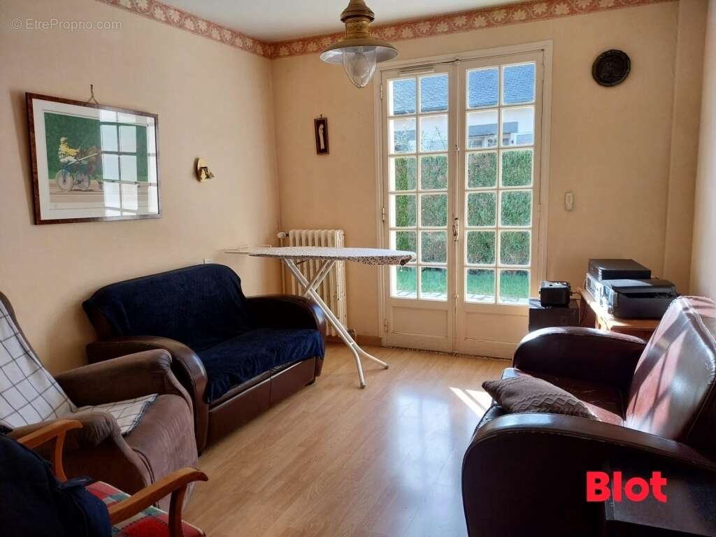 Maison à SAINT-JOUAN-DES-GUERETS