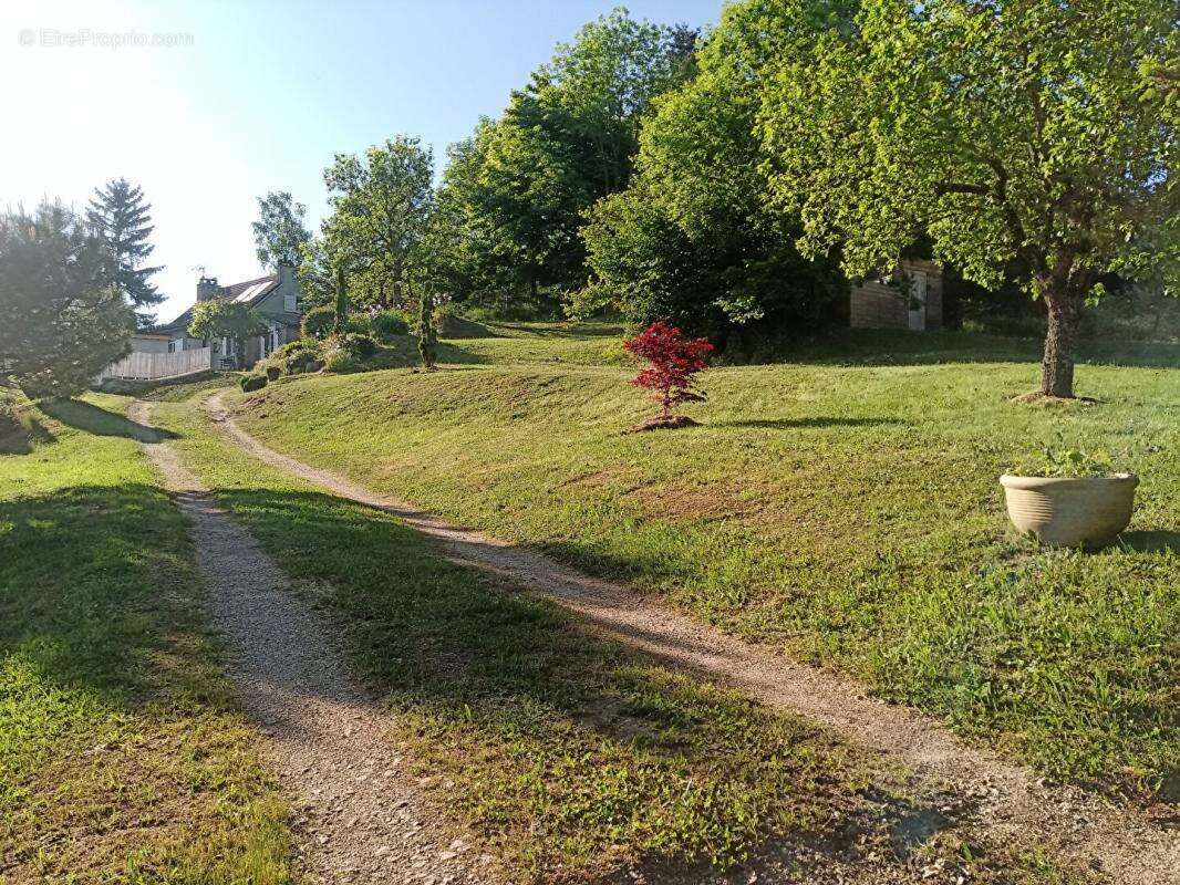 Maison à LE PERTUIS