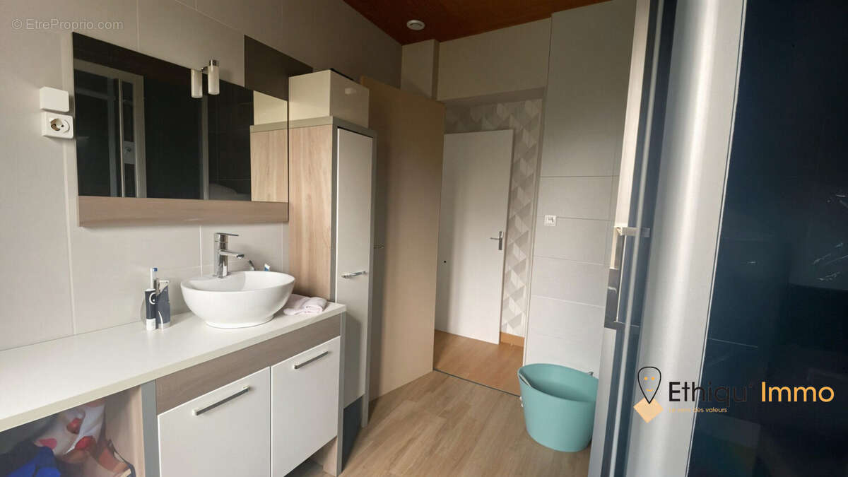 Maison à VENDEUVRE-SUR-BARSE