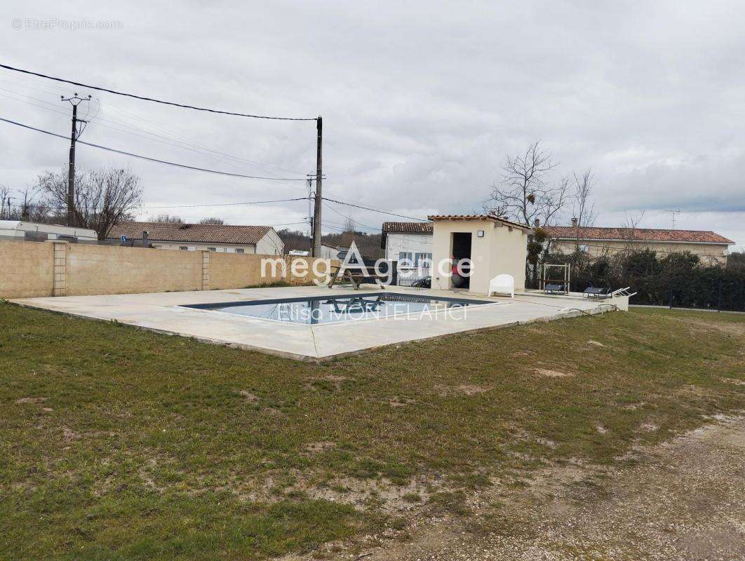 Maison à SAINT-MARTIN-DE-LAYE