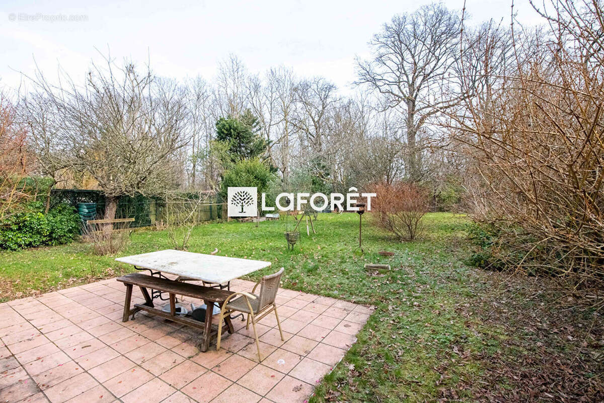 Maison à LA CELLE-SAINT-CLOUD